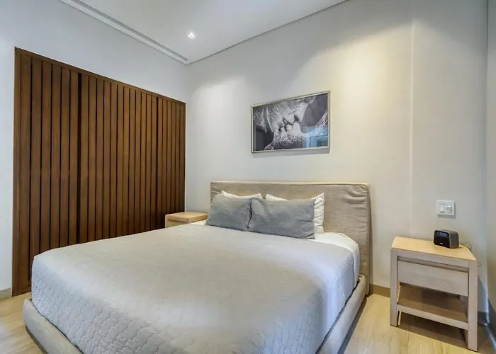 Modern Marina-view Penthouse With Private Hot Tub, Pool & Netflix Сasa de vacaciones Cabo San Lucas